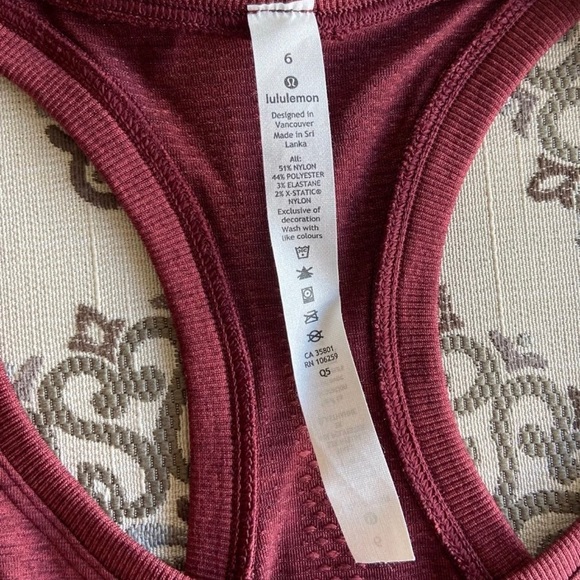 lululemon swiftly tech tank SOLD - Picture 3 of 4